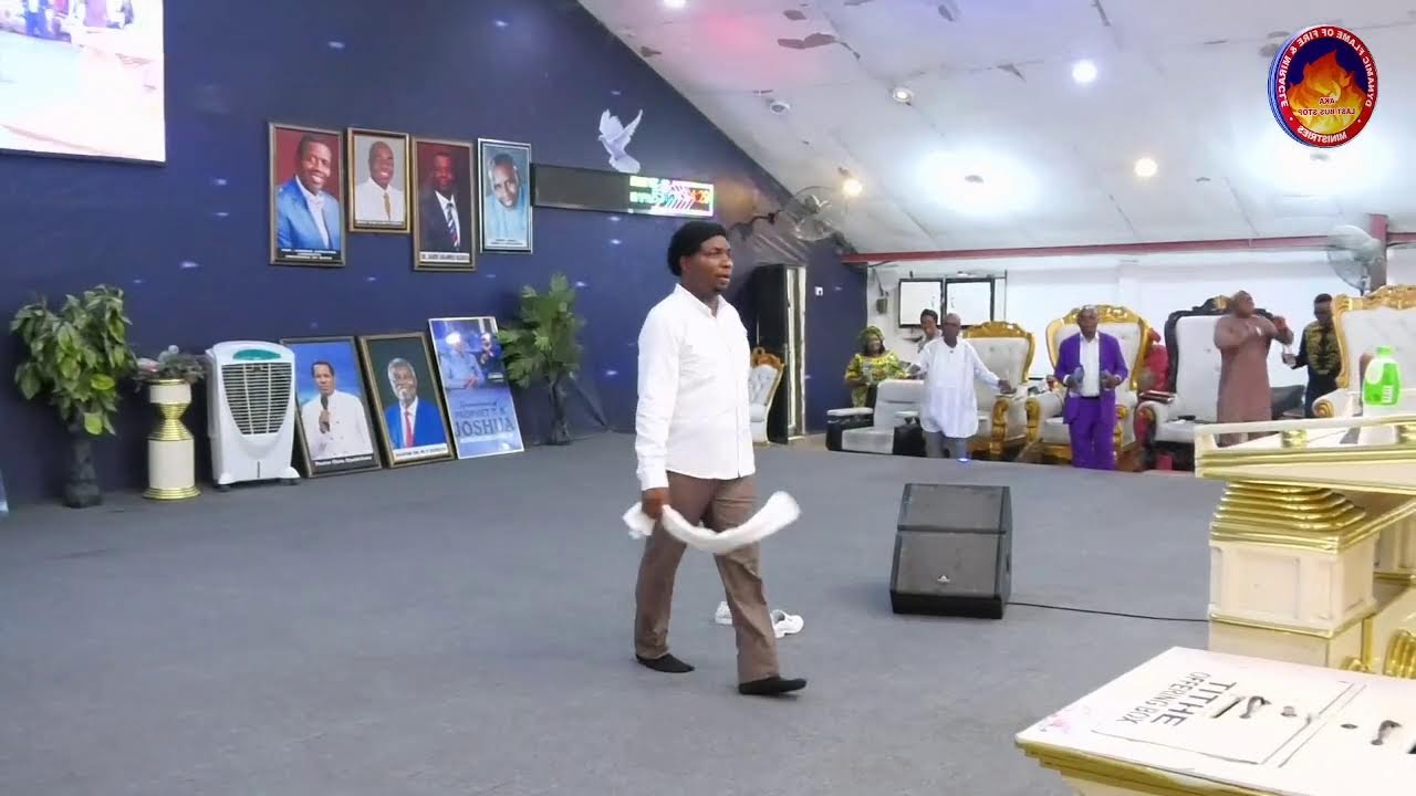 SUNDAY LIVE SERVICE