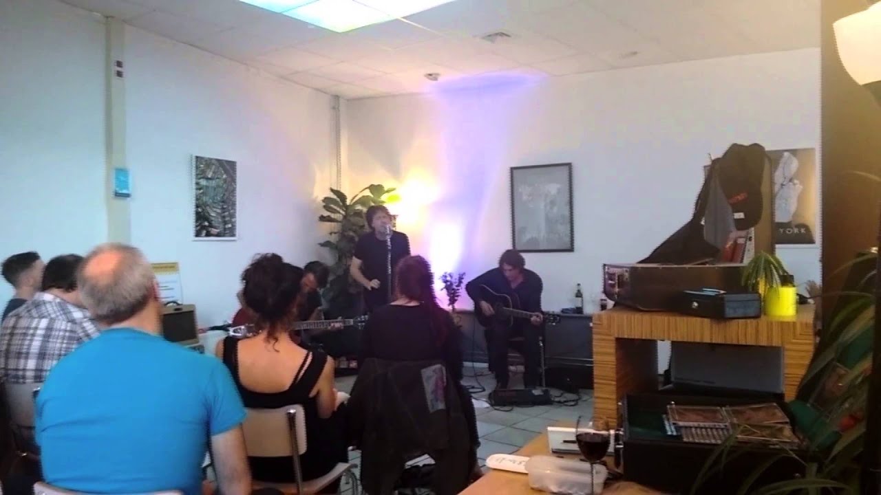Dead Guitars in de Coffeemania Overvecht