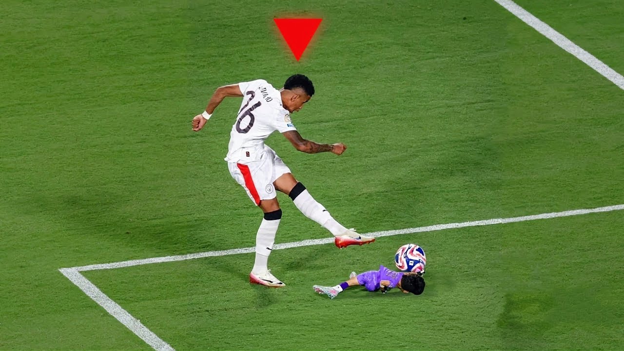 أغرب الخدع السحرية التي لايمكن تفسيرها في كرة القدم !🔥