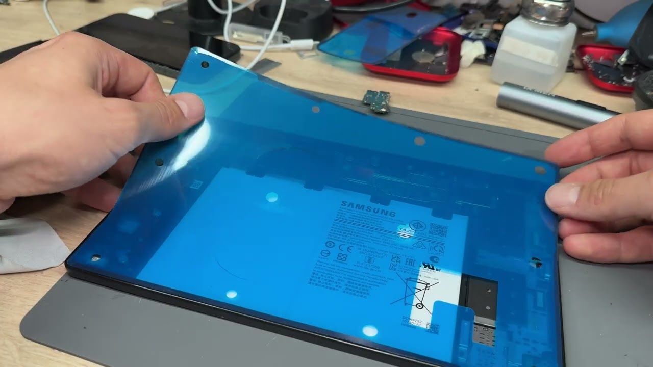 Замена экрана на Samsung Galaxy Tab A8 — полное руководство своими руками! 🔧📲