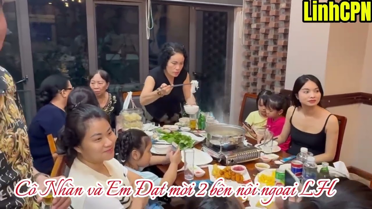 Em Đạt Cannada mời 2 họ liên hoan về VN 18-10-2025