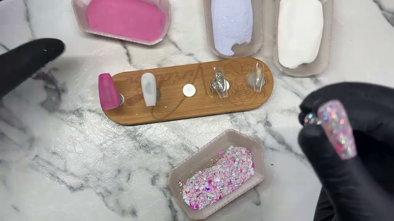Mani with me!