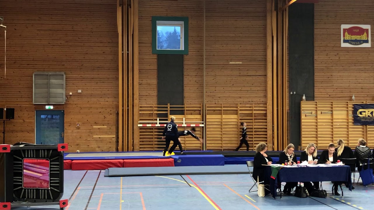 UVGK Flickis Tumbling Trollbäcken Christmas Cup 2018