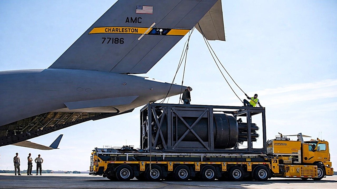 Iran Shocked! U.S Air Force Shows Off Nuclear Capability Aboard C-17 Globemaster III Aircraft
