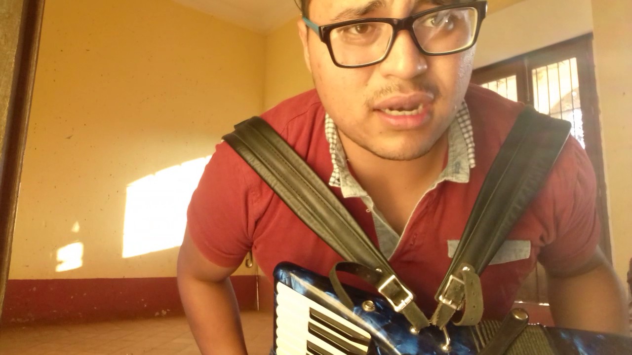 Acordeon de Teclas- escala Cromatica Y fuelleo