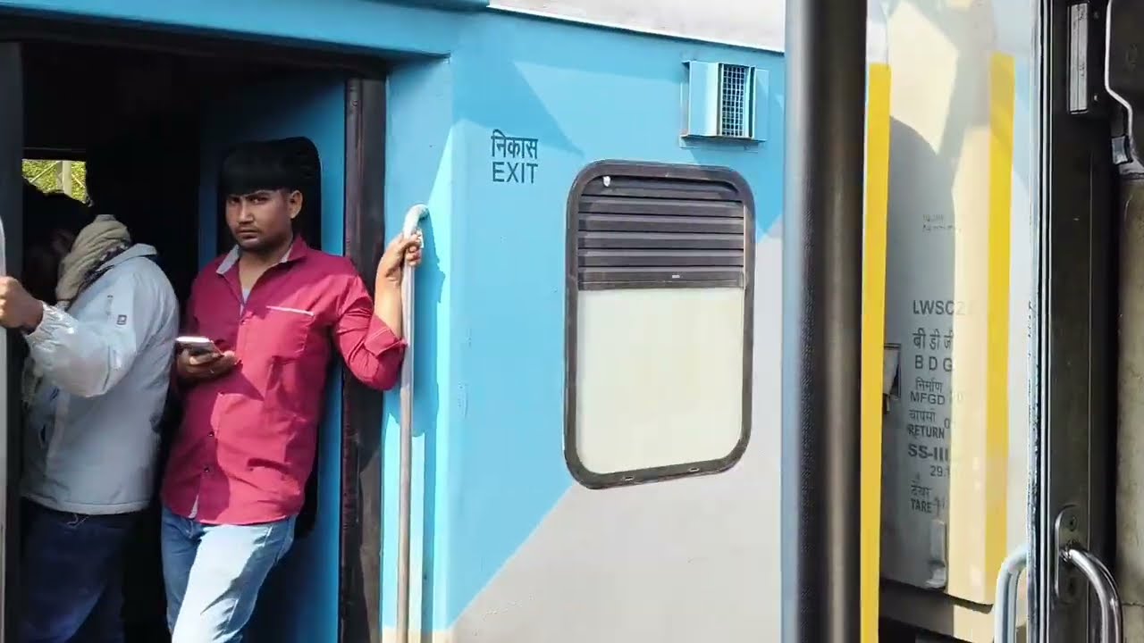 Train journe | New Delhi junction to gaziyabad junction 