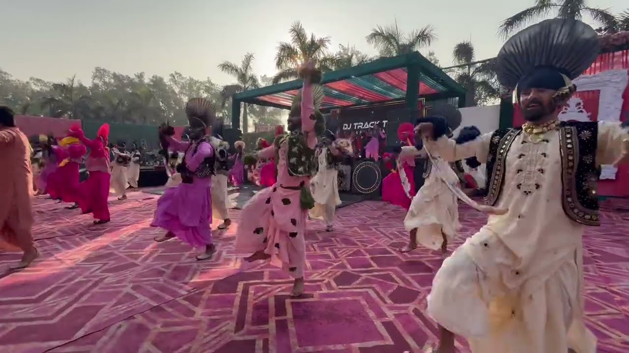 This Live Bhangra Performance Shocked Everyone 😱 | Punjab’s Best Wedding Dance Group 🔥