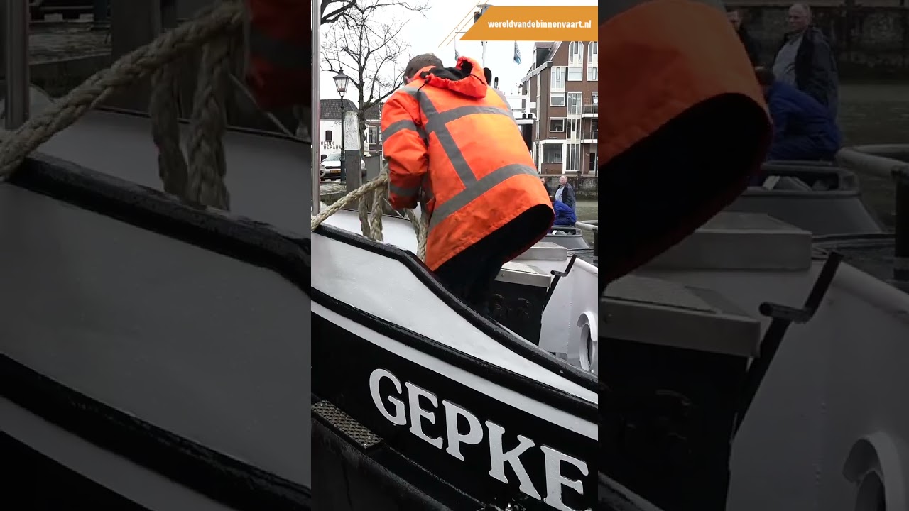 Matroos op sleepboot Gepke | Binnenvaartschip #wereldvandebinnenvaart #binnenvaart #scheepvaart