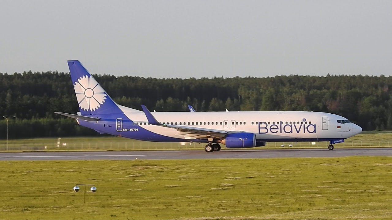 Руление и взлет из Минска 19.06.2020 EW-457PA - Boeing 737-8ZM - Belavia