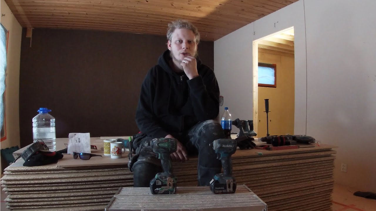 Iskevät ruuvinvääntimet Makita DTD171 ja Hikoki WH36DB