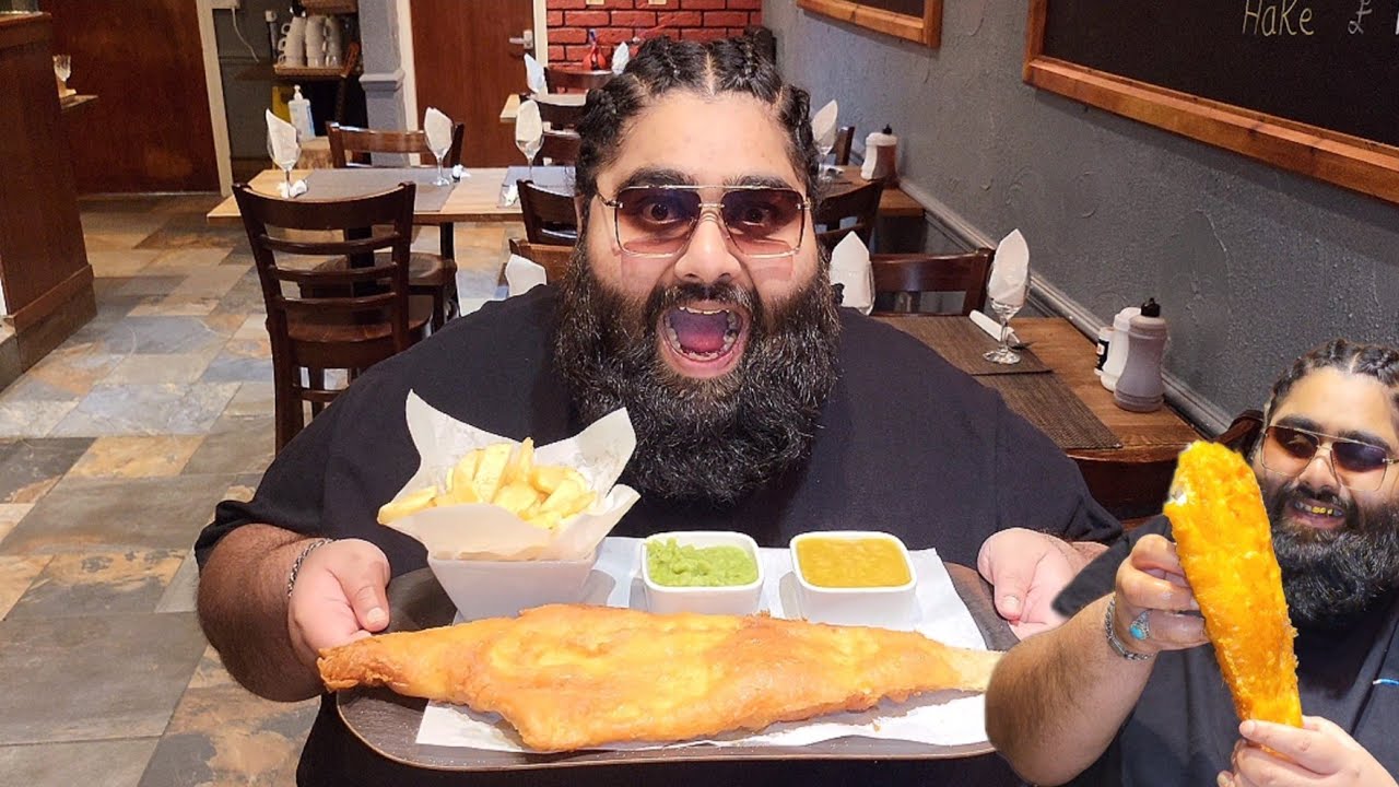 I TRIED THE BEST RATED FISH AND CHIPS SHOP | DADS LANE FISH BAR | FOOD REVIEW | THE FOOD GOVERNOR