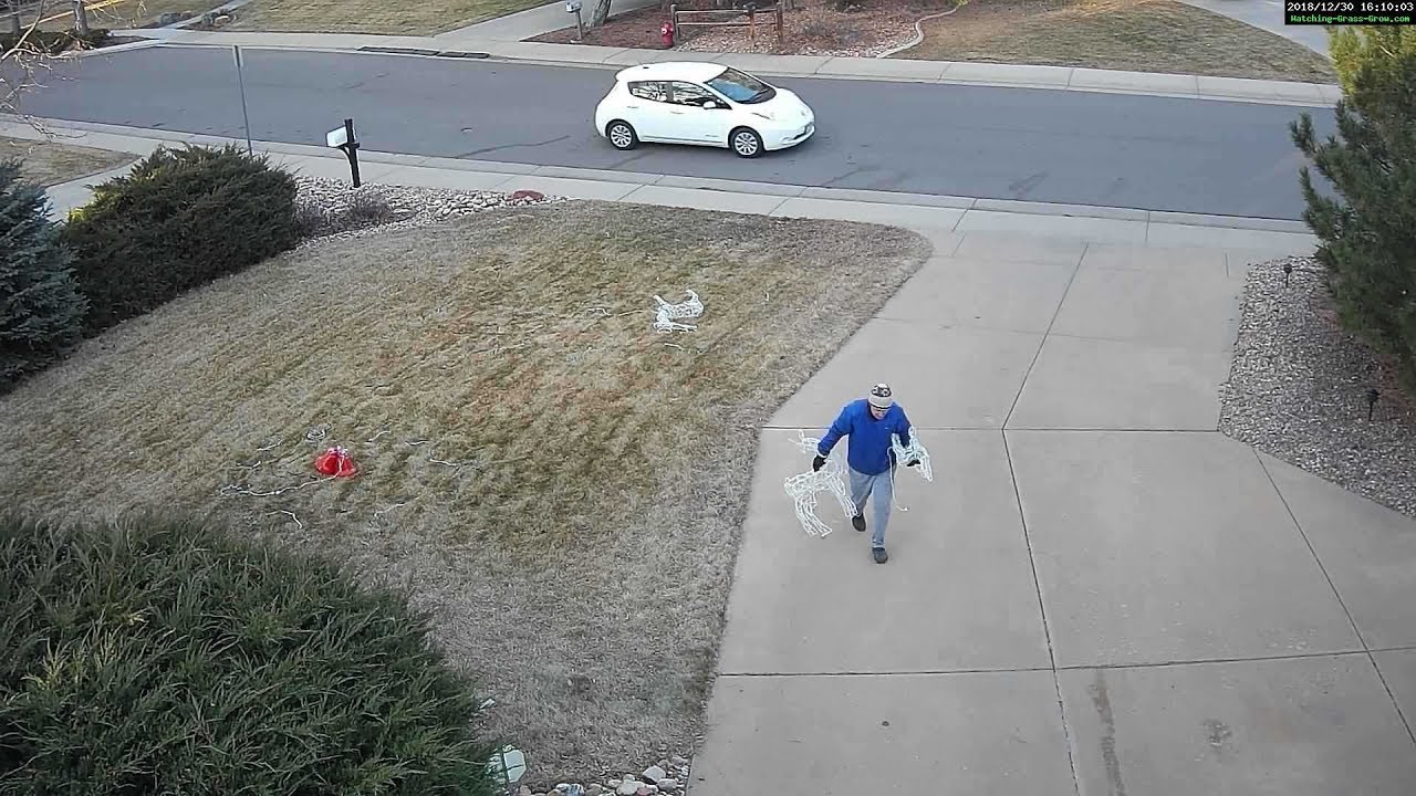 December 30th, 2018: Removing the Christmas Decorations from the Front Yard