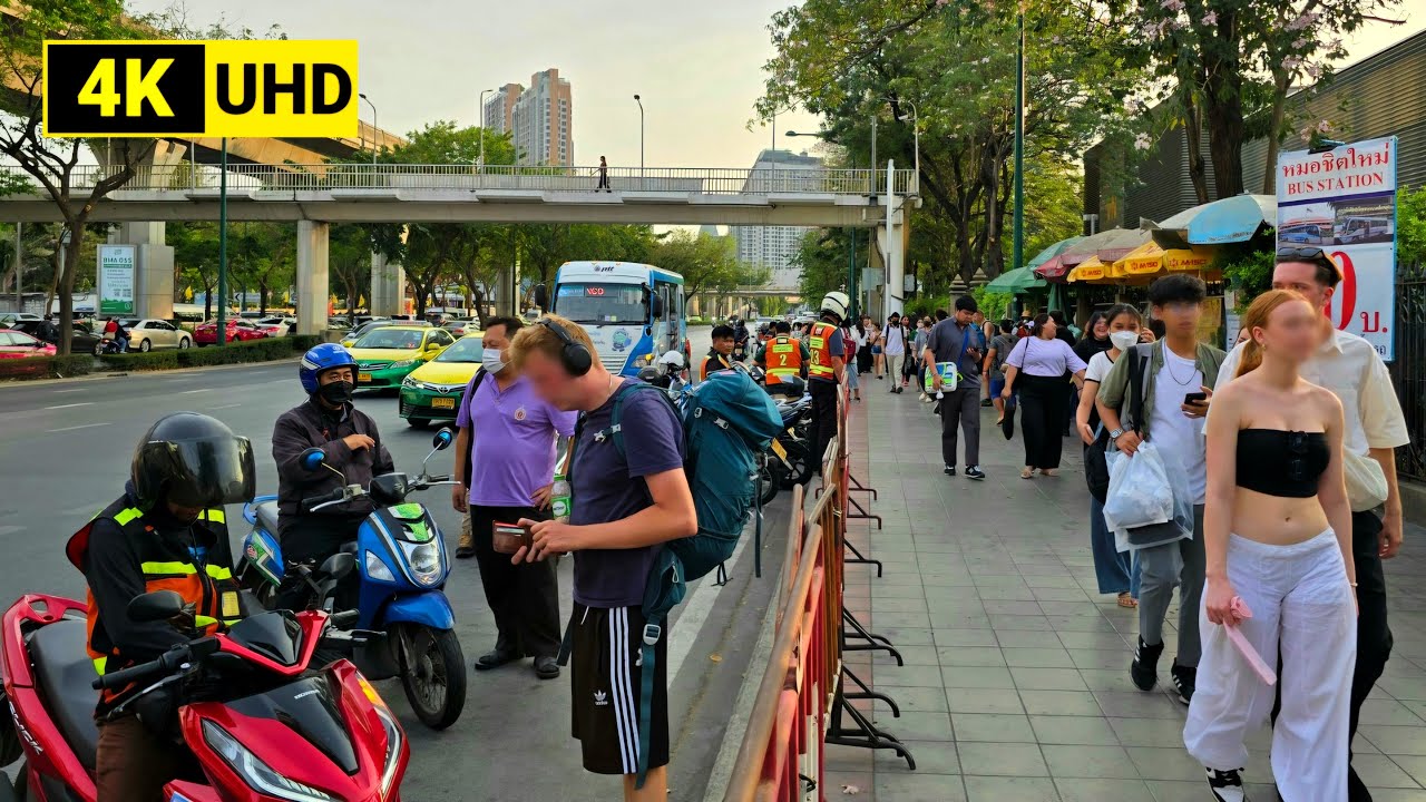[4K UHD] Walking around Chatuchak and Mo Chit Stations Area in Bangkok