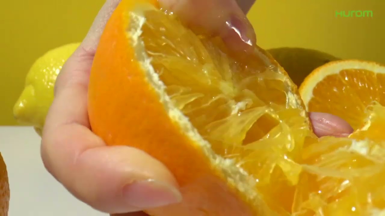 HUROM H310A - vertikalni sokovnik sa hladnim ceđenjem