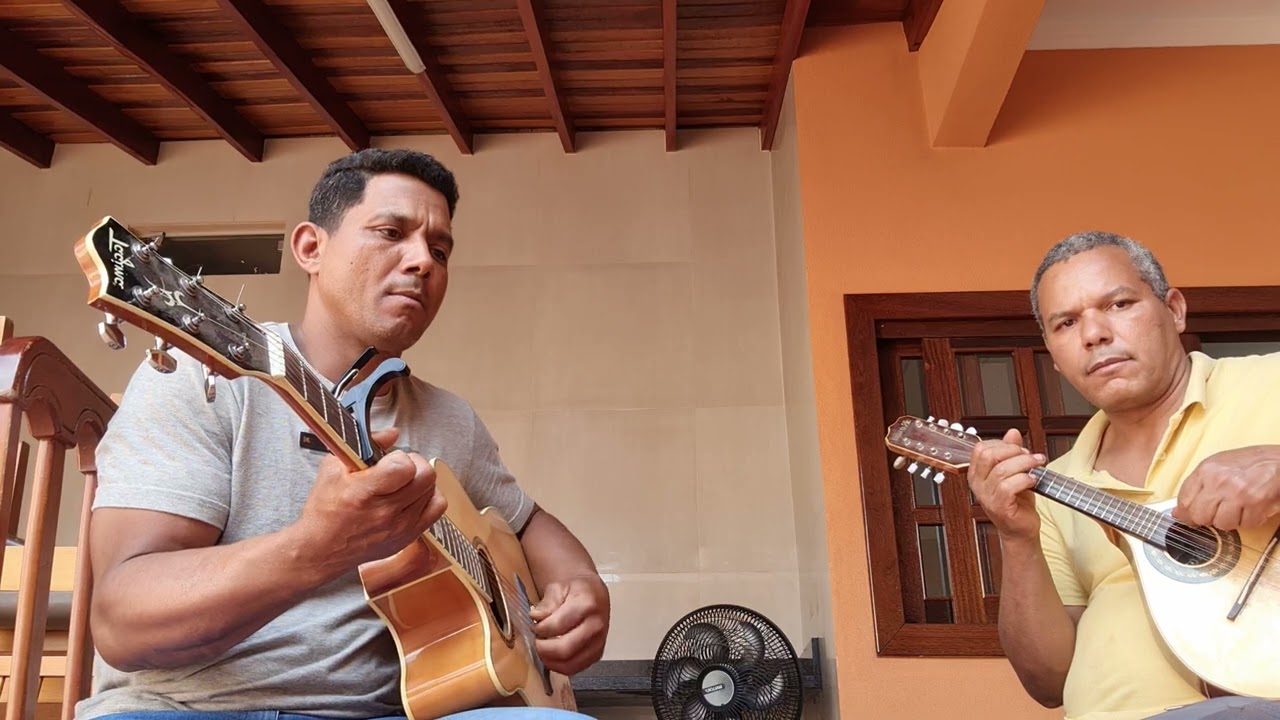 Hino 391 ccb tocado violão  e bandolim. Ildeu e Dirceu 