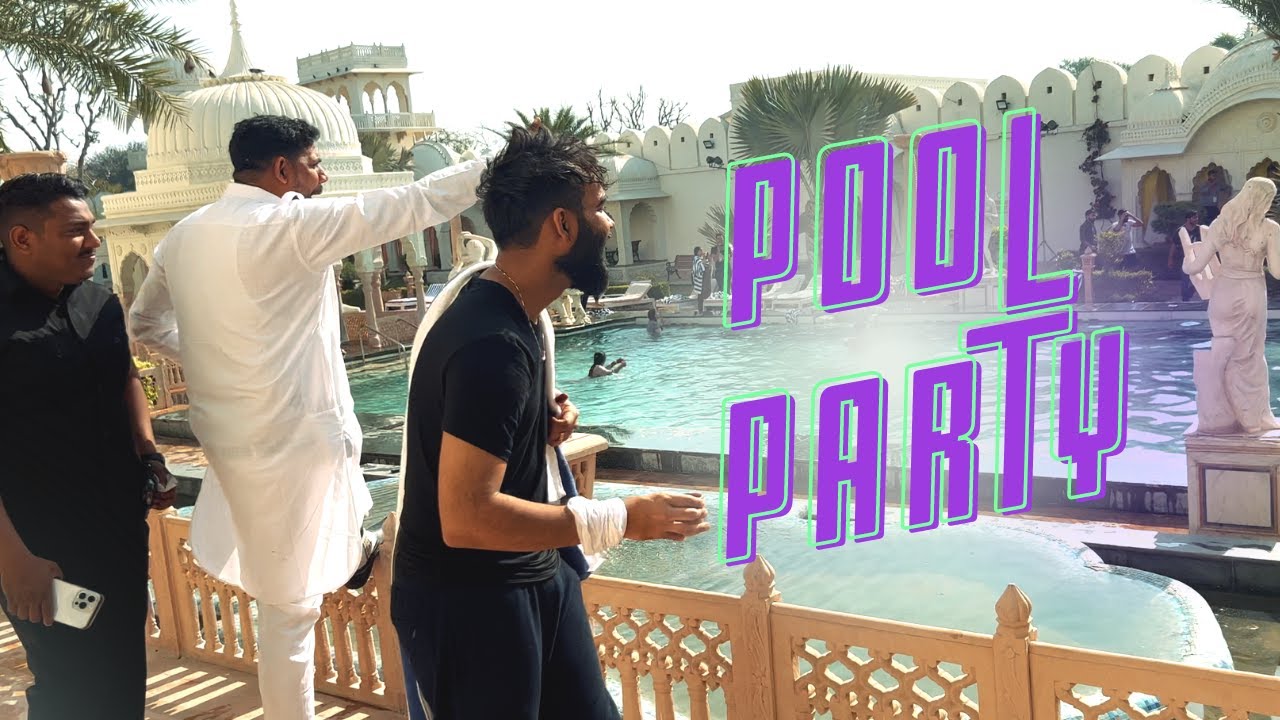 Varmala se pehle Baratiyon Ko Pool mein Feka 😂