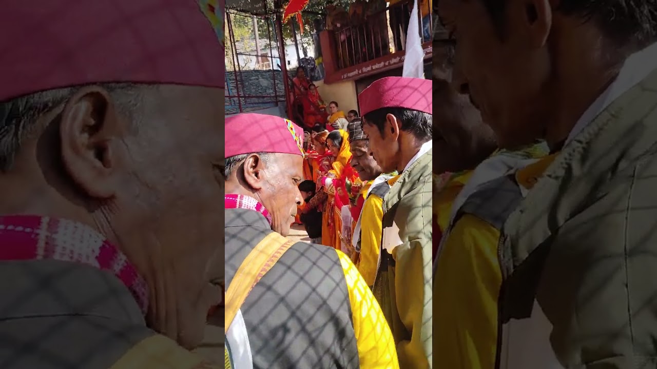मां भगवती चंद्रबदनी का मंडाण मां भगवती सब पर किरपा हमेशा बनी रहे ग्राम पंचायत पुजार गांव मै new जी