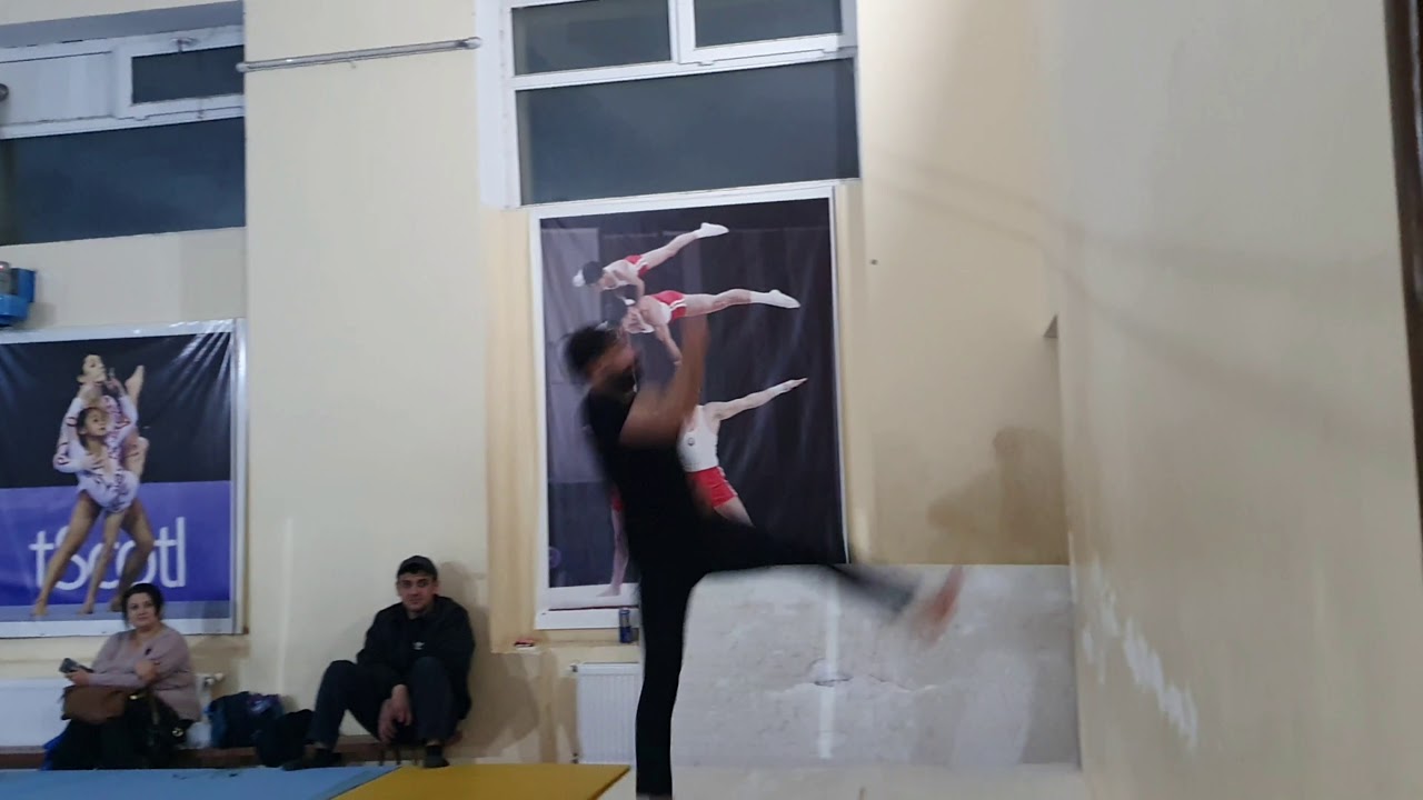 Sohret,Elvin və Elcin Murselov idmanda.mesklere devetlisiz 055 288 80 84 İdris