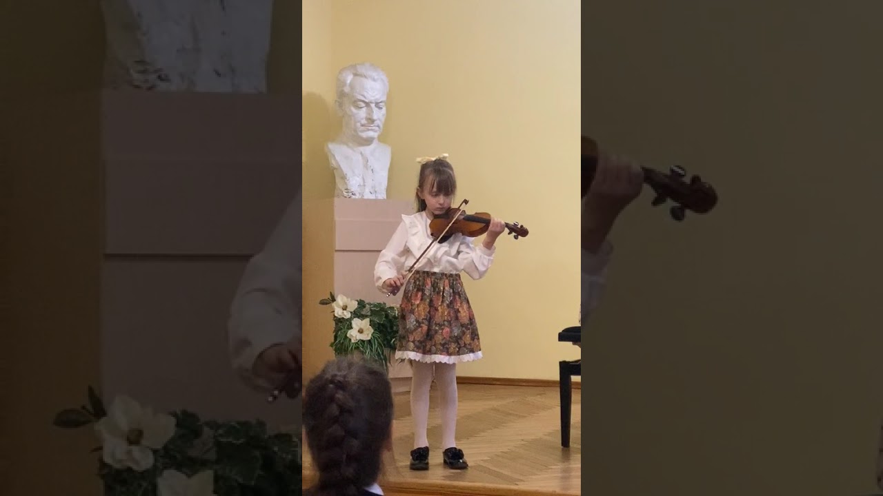 Домініка Габрійчук – Спи малятко, Встало сонце