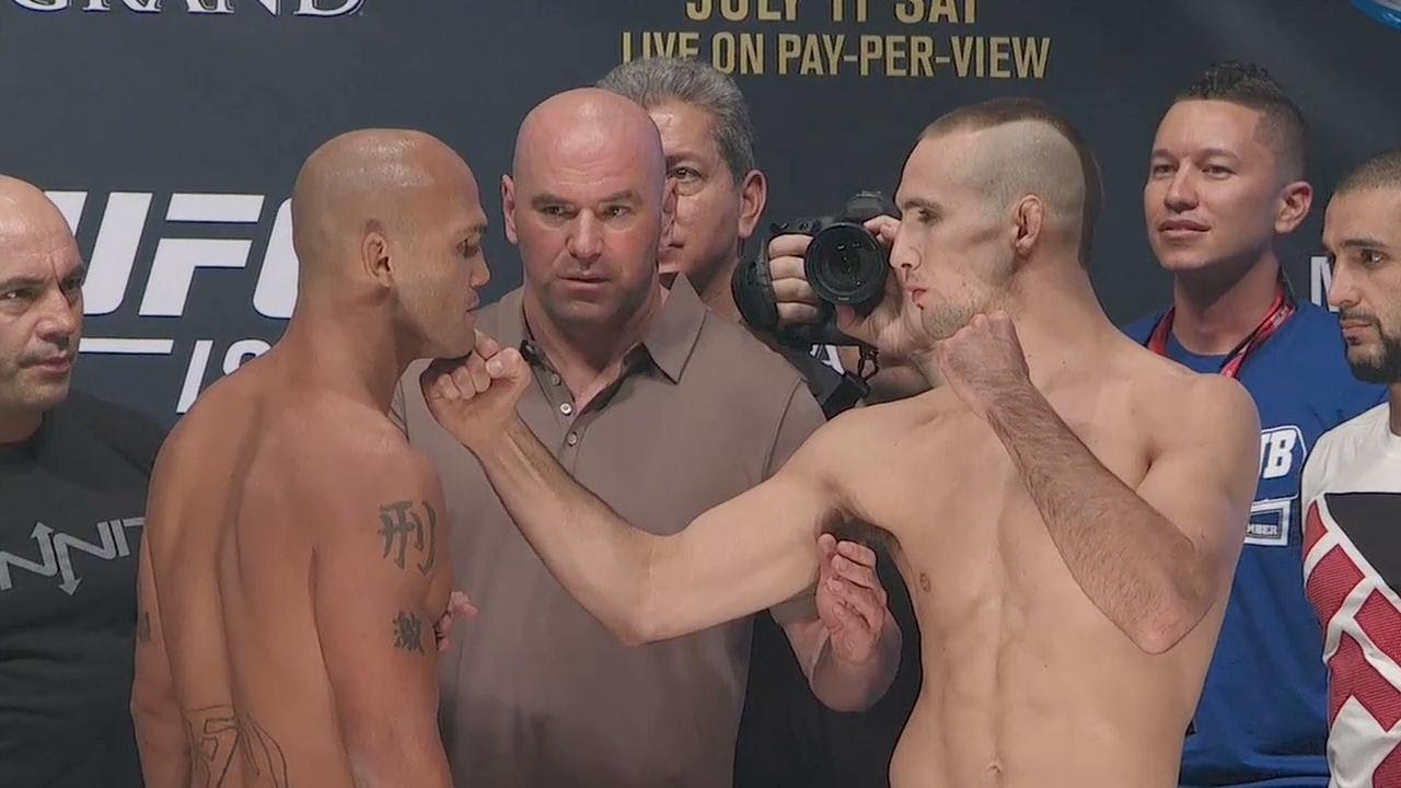 Robbie Lawler vs. Rory MacDonald weigh-in