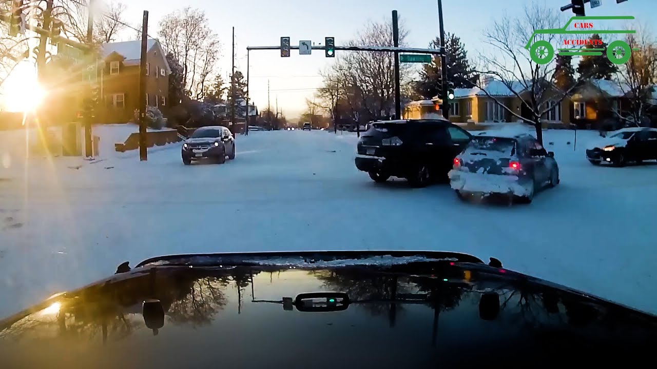 Incidents in snow and winter conditions #2 || Cars Accidents