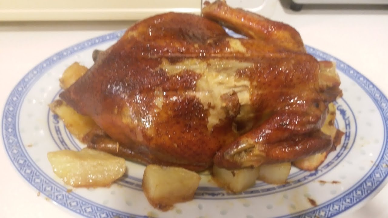 Roast chicken or roasted chicken with potatoes