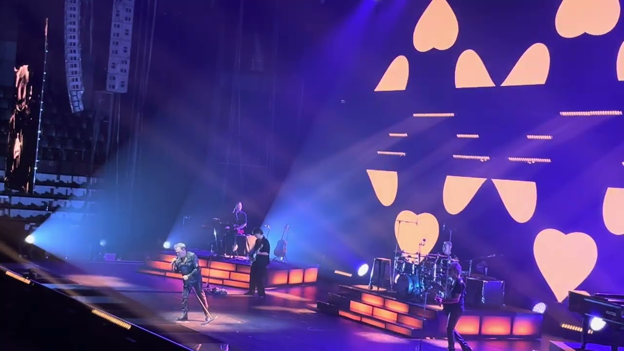 @FlorentPagnyOfficiel - Quand on a trop de cœur