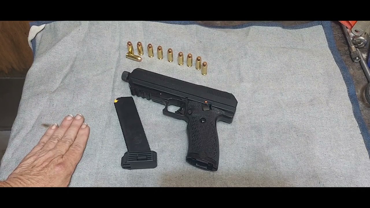 Пистолет Hi-Point калибра 10 мм