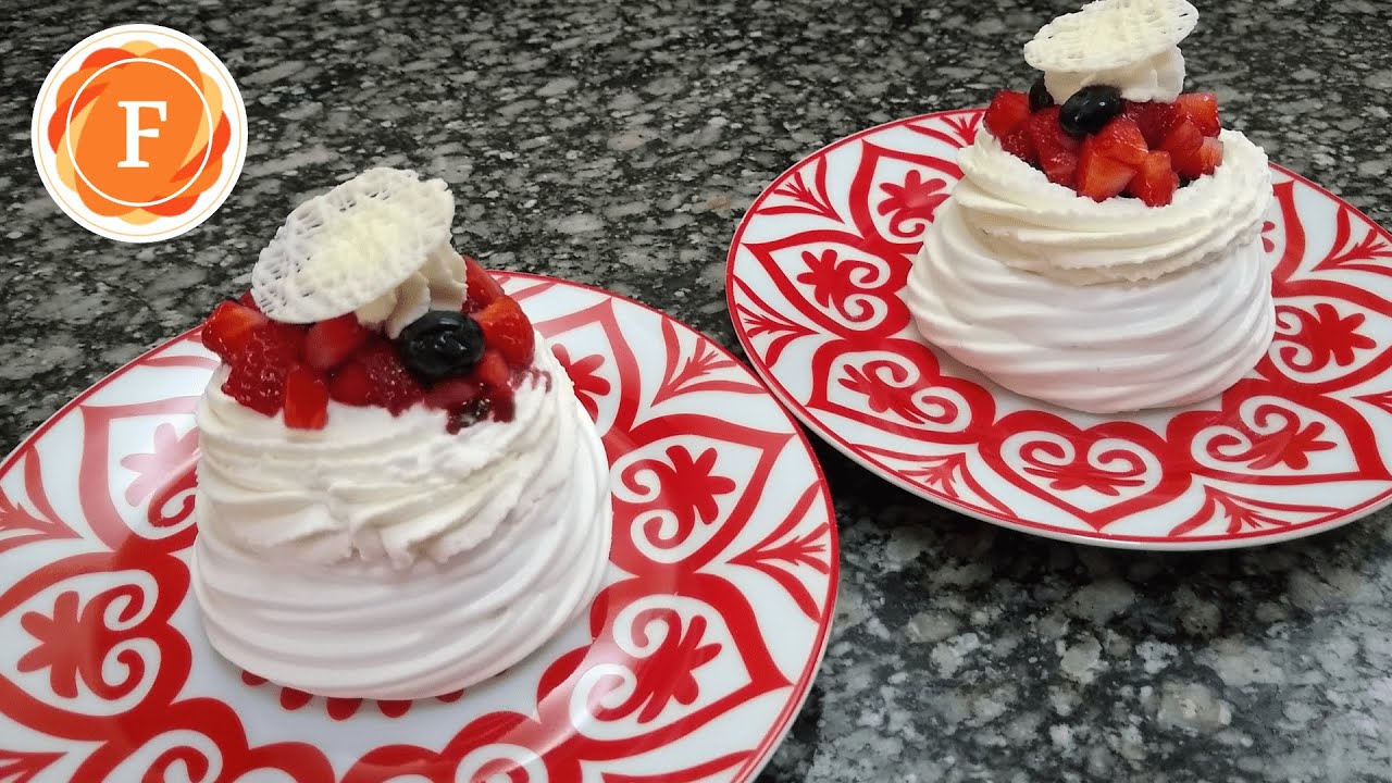 🍓🍓🍓 Postre Pavlova con frutos rojos de tamaño individual - paso a paso || Feather Sweets