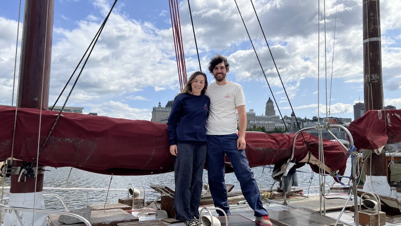 À bord de la Toison d’or : un couple navigue entre écologie et aventures maritimes