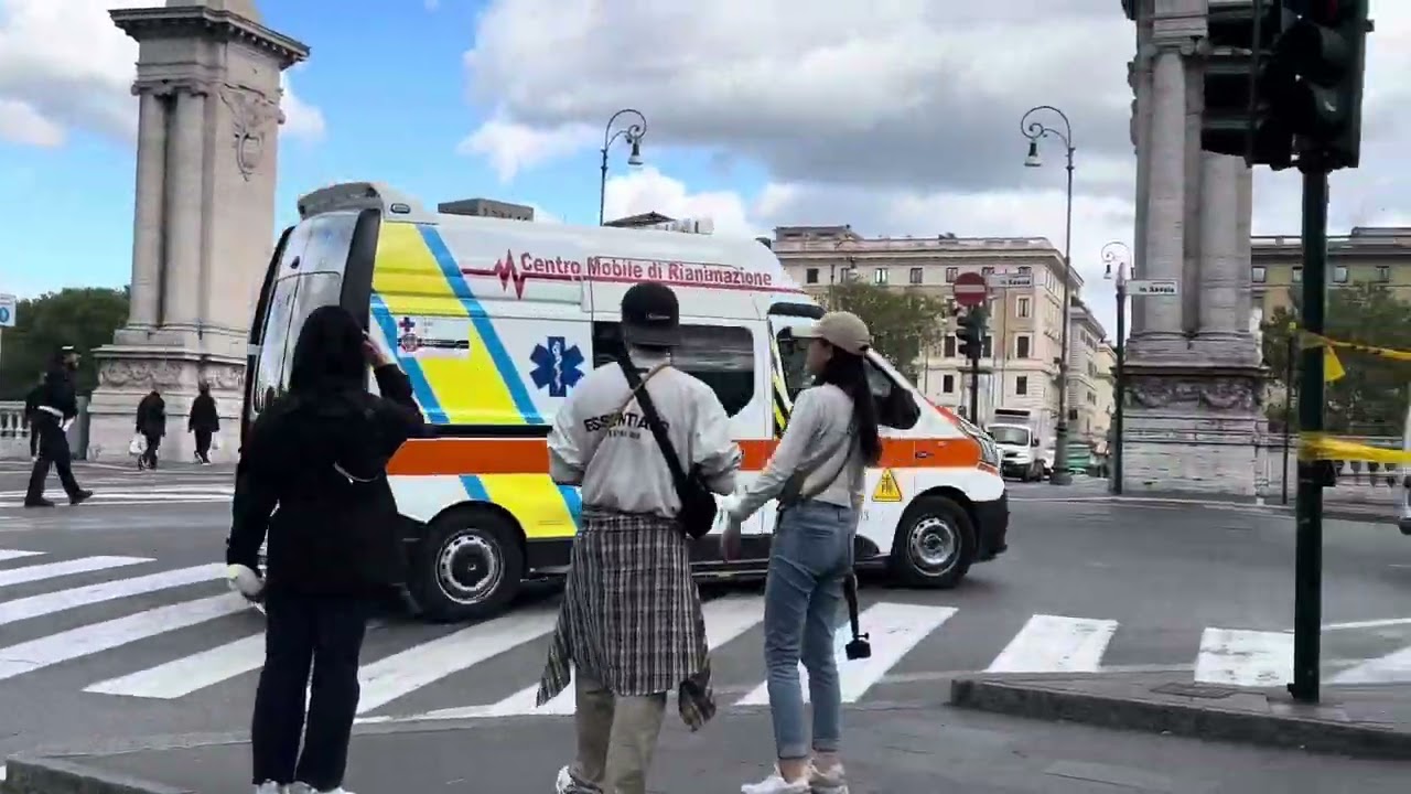 [COMPILATION]Ambulanza,polizia penitenziaria,vigili del fuoco,Polizia,automedica in emergenza a Roma