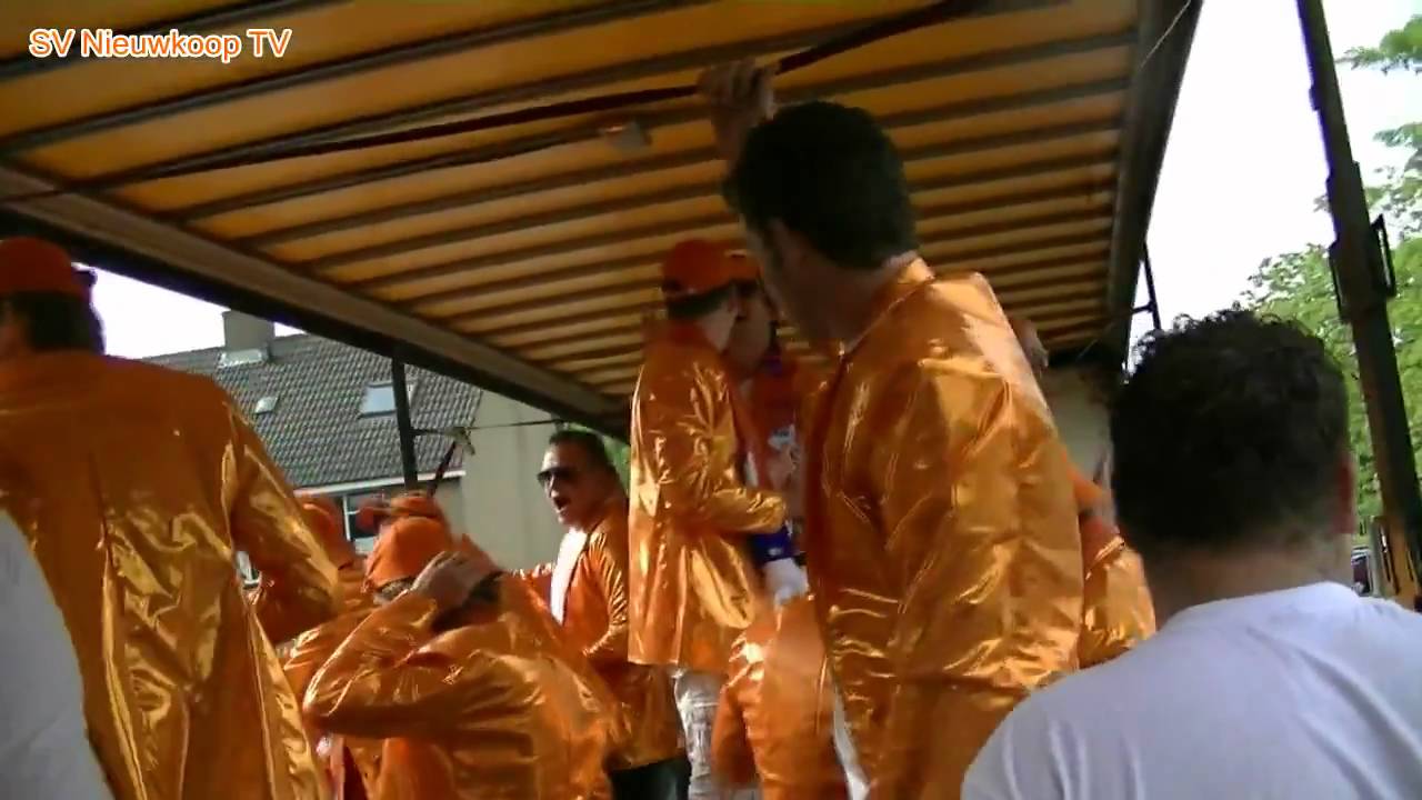 SV Nieuwkoop op de platte kar