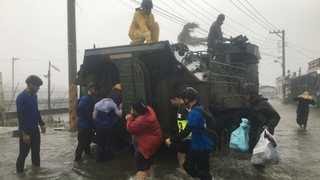 시속 263km 슈퍼태풍 중추절 맞은 대만 강타