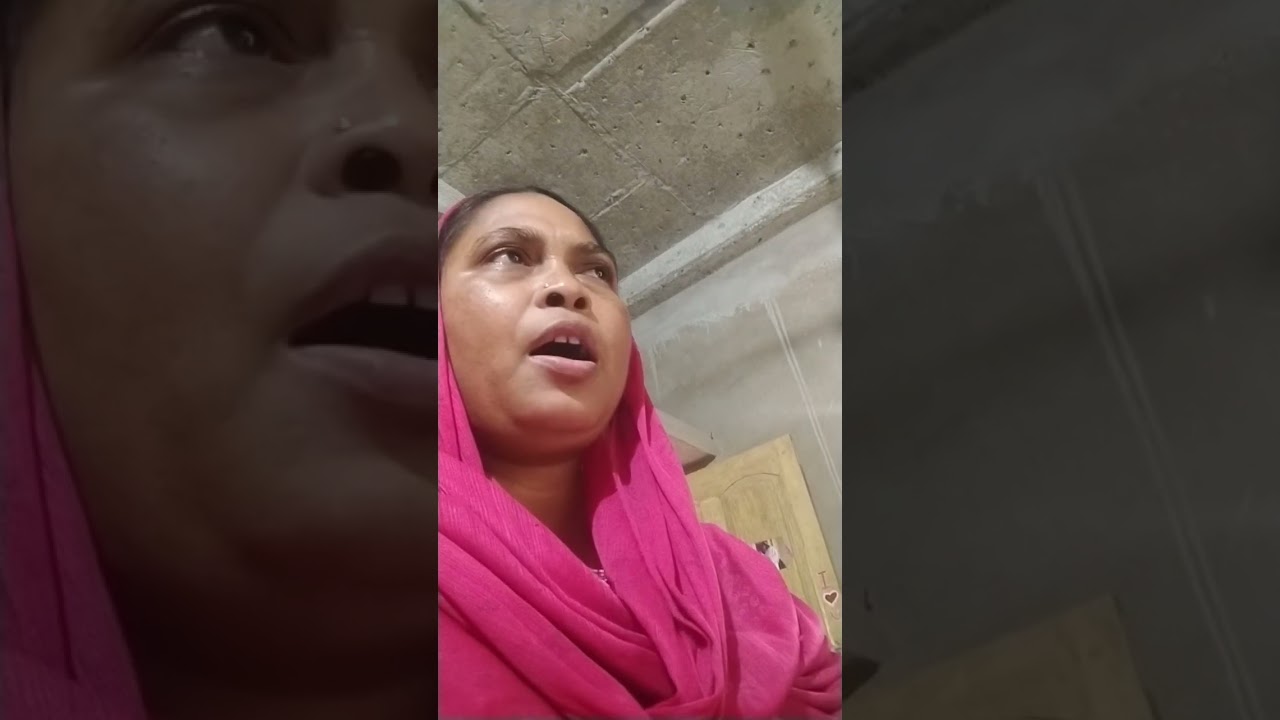 এনেছি আজ হৃদয়খানি তোমার পায়ে দিতে