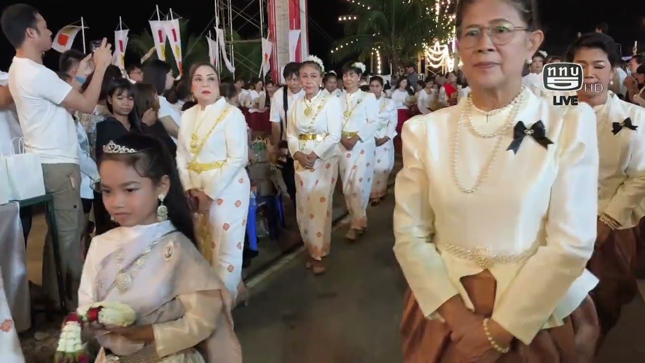 @Time - ประเพณีตักบาตรเพ็ญพุธ ณ วิหารพระอุปคุต จ.ประจวบคัรีขันธ์ OA 091168 ททบ.5