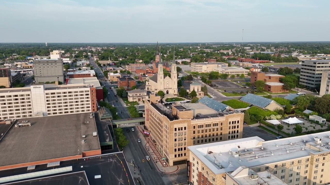 Soothing Drone Flight Relaxing vibes Over Fort Wayne, Indiana calming video [4k] + Ambient Music