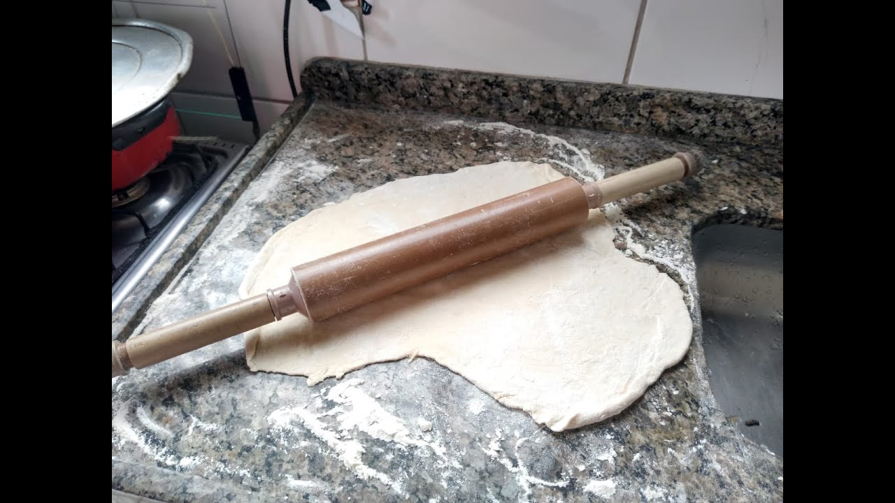 Como fazer rolo de cano pvc para abrir massa