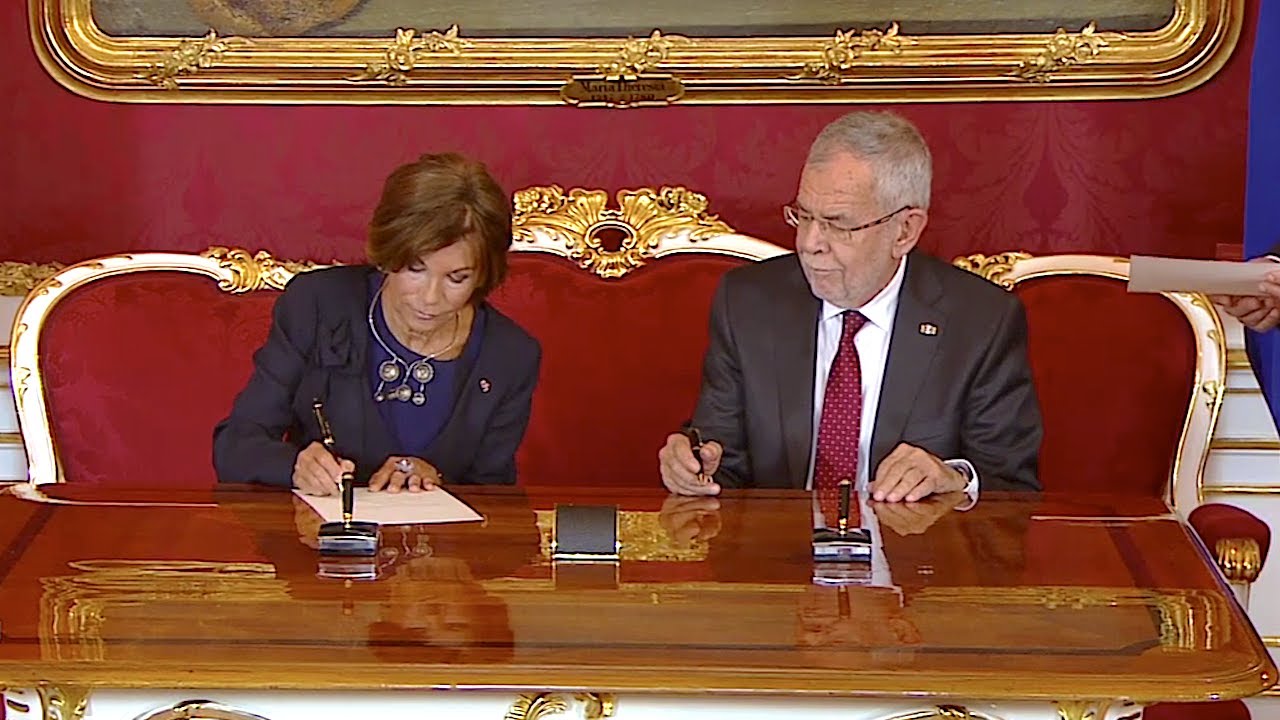 LIVE - Angelobung Brigitte Bierlein und Minister - Übergangsregierung Österreich / Ibiza-Video HC