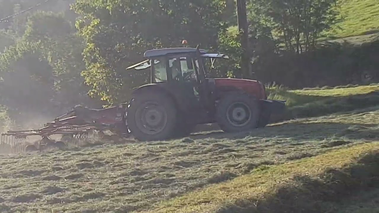 Andains de nuit et Pressage des regains - Same - Mur Agricola - Deutz-Fahr - Lely - 2/4