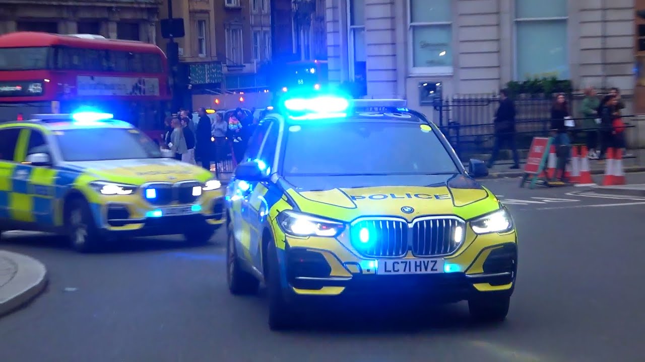 Metropolitan Police Armed Response Vehicles emergency lights + sirens [collection]