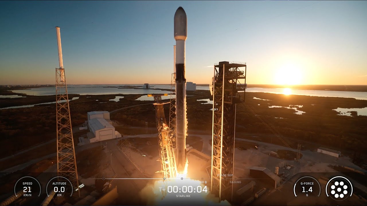 Blastoff! SpaceX launches Starlink satellites at sunset, nails landing