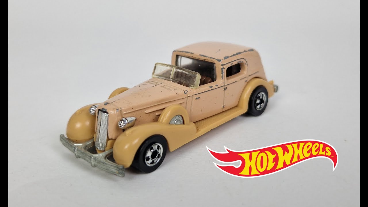 Classic Caddy '35. Hot Wheels Custom Car.