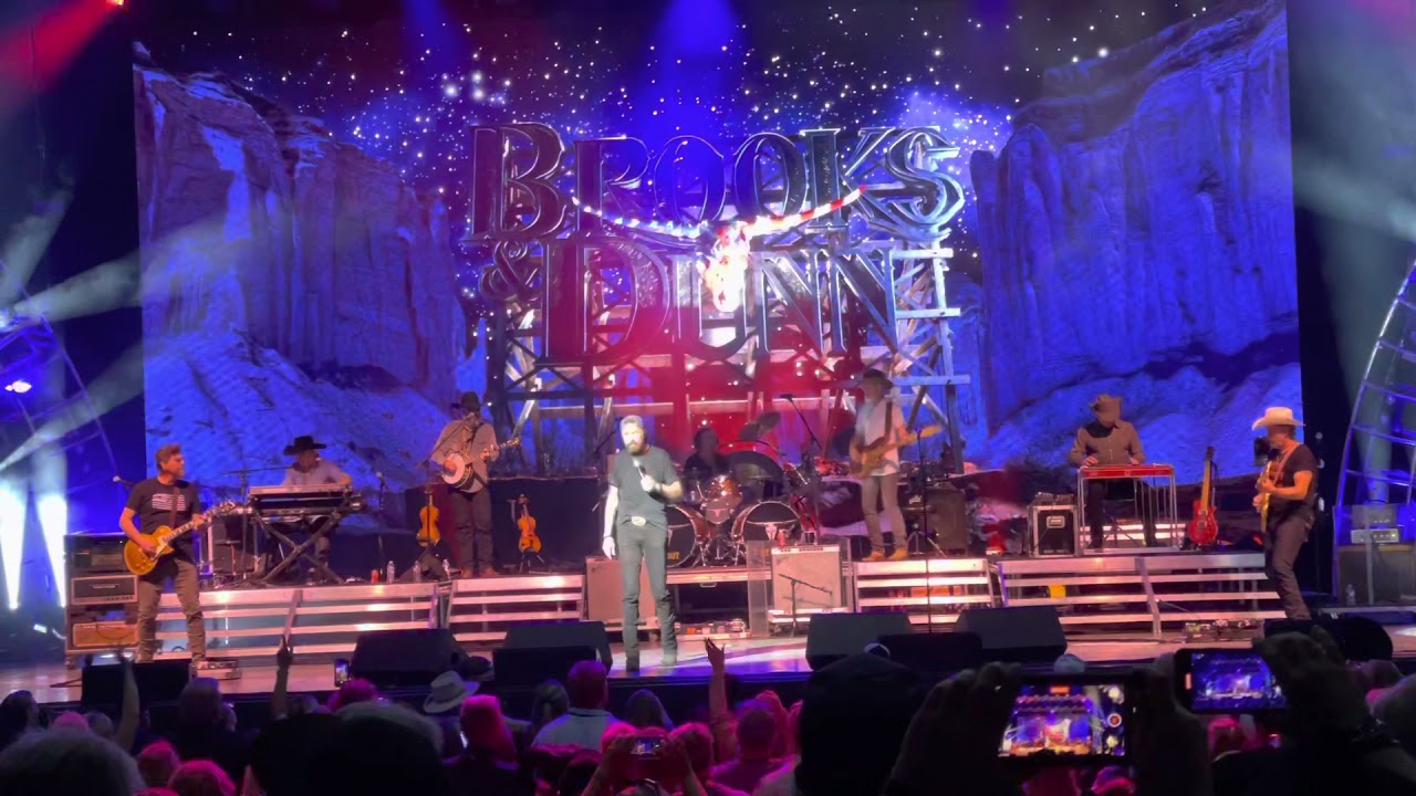 Brooks & Dunn Only In America (Show Close) 9/30/21 Charlotte