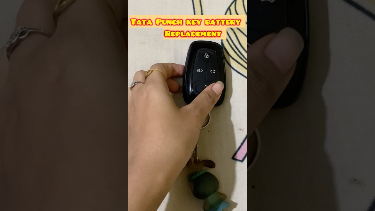 Tata Punch key Battery Replacement | How to remove the battery from Tata Punch smart key 