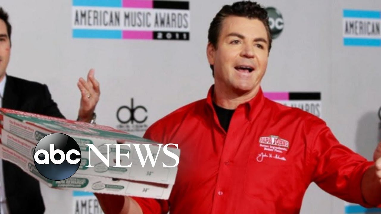 Основатель Papa John's уходит в отставку после извинений за расистское высказывание