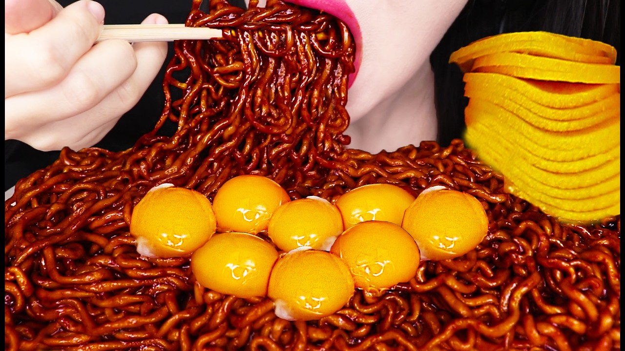ASMR *BIG BITES* BLACK BEAN NOODLES + EGG YOLK 노른자 잔뜩 올린 짜파게티 먹방 MUKBANG, EATING