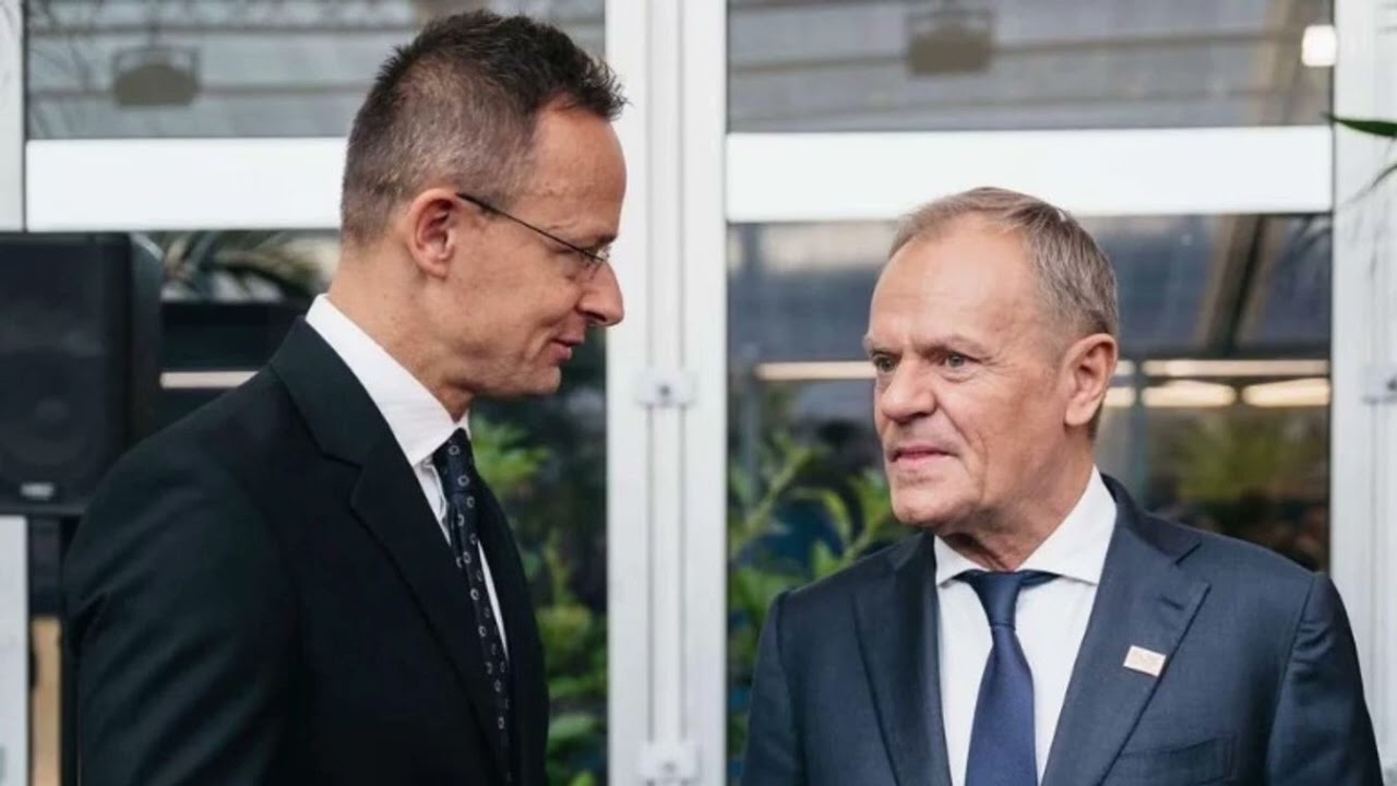 Donald Tusknak üzent egyet Szijjártó Péter