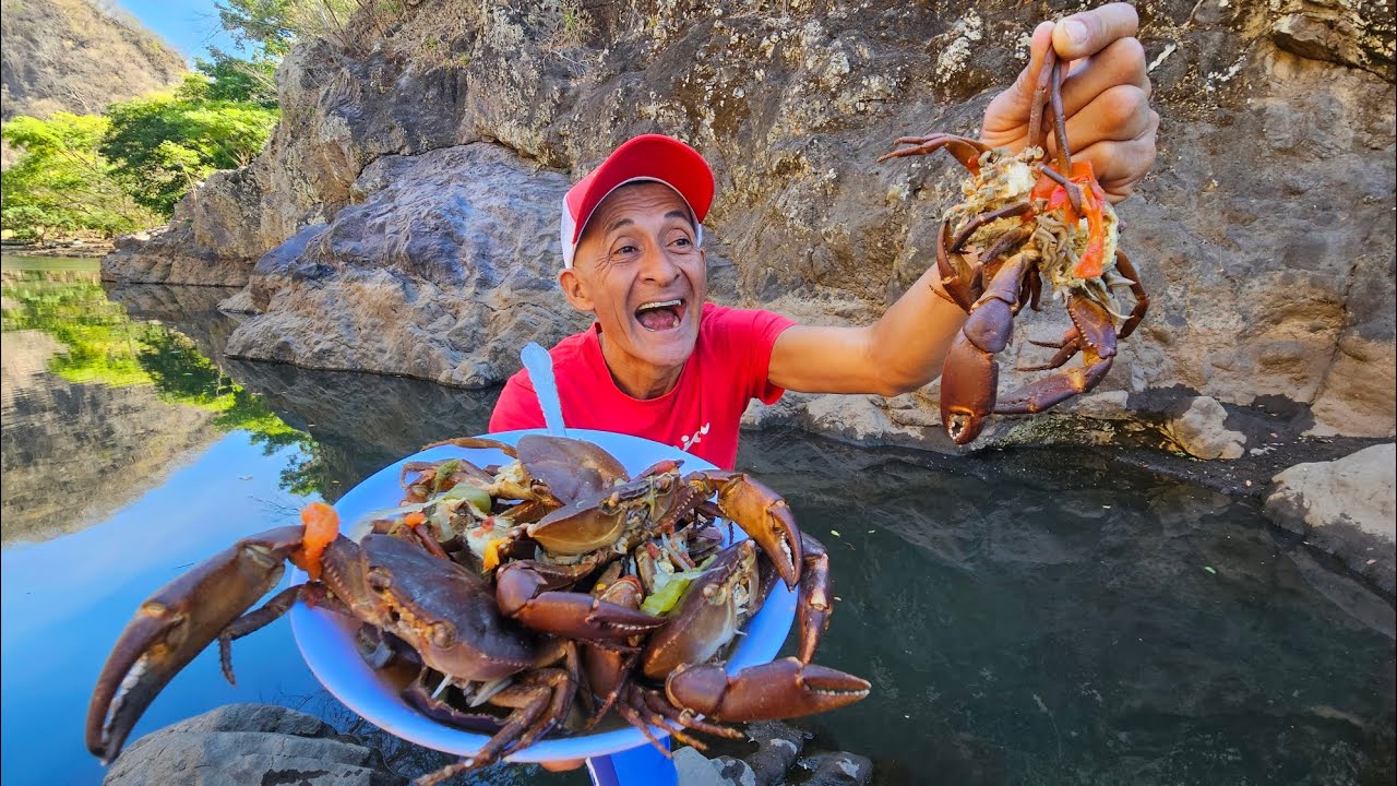 pesca y cocina sopa de cangrejos