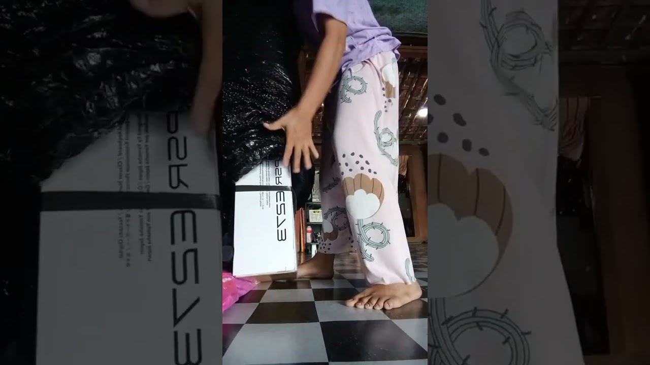 unboxing piano YAMAHA PSRE  273 