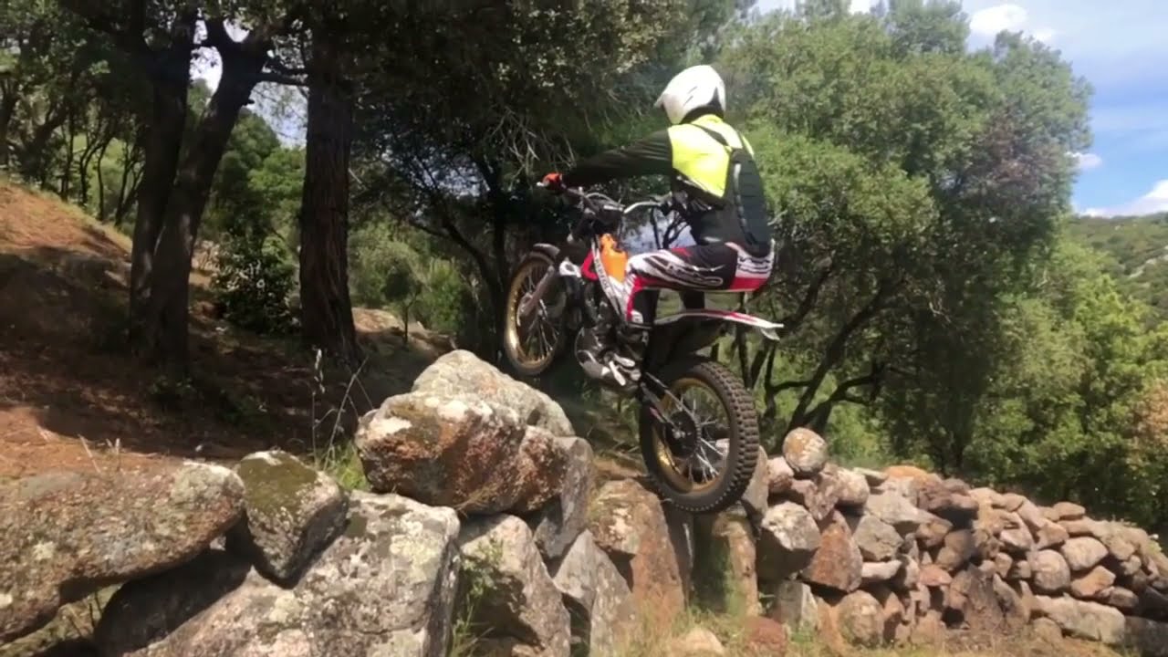 Montesa 4RT - Trial in Corsica 1 - Watch this -